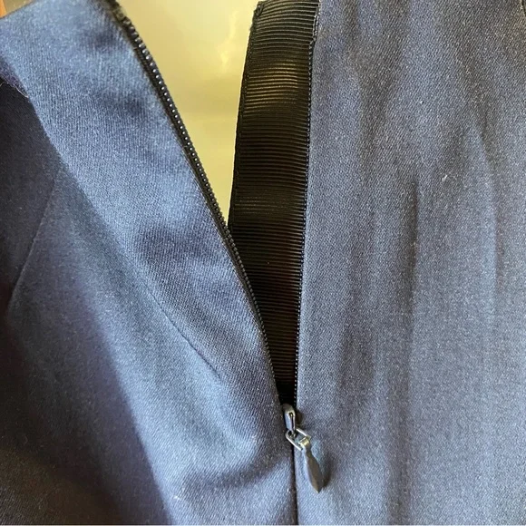 Chic Floral Midi Dress in Navy and Yellow with pockets - Picture 4 of 9